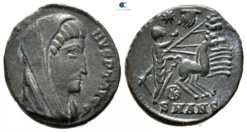 Divus Constantinus I AD 337-340. Antioch
Follis Æ

15 mm., 1,50 g.



ver...
