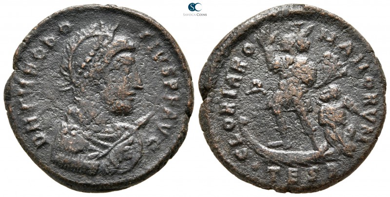 Theodosius I. AD 379-395. Thessaloniki
Follis Æ

22 mm., 5,32 g.



nearl...