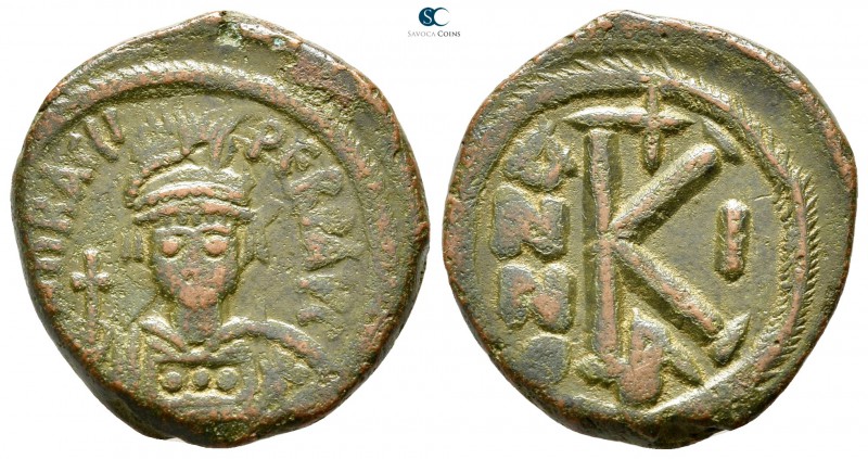 Heraclius AD 610-641. Cyzicus
Half follis Æ

22 mm., 5,10 g.



nearly ve...