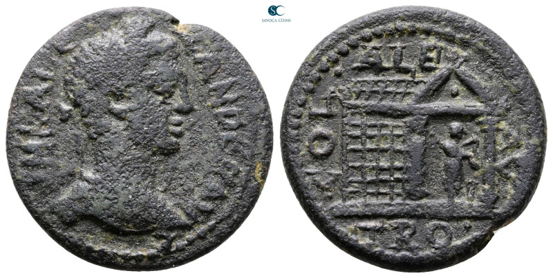 Troas. Alexandreia. Severus Alexander AD 222-235. 
Bronze Æ

25 mm, 8,84 g
...