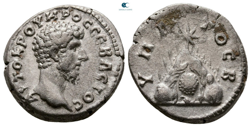 Cappadocia. Caesarea. Lucius Verus AD 161-169. 
Didrachm AR

20 mm, 6,27 g
...