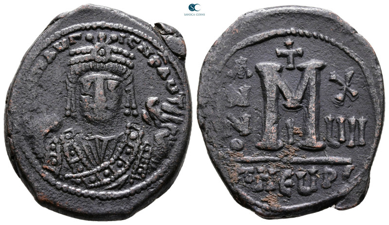 Maurice Tiberius AD 582-602. Theoupolis (Antioch)
Follis or 40 Nummi Æ

31 mm...