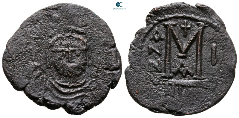 Heraclius AD 610-641. Nikomedia
Follis or 40 Nummi Æ

28 mm, 10,08 g



F...