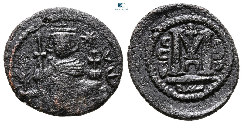 Umayyad. Abd al-Malik AH 65-86. 
Fals Æ

17 mm, 2,33 g



Good Fine