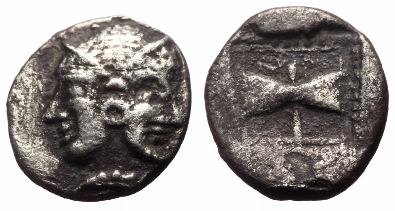 Islands off Troas, Tenedos, ca 550-470 BC, obol (Silver, 9.5 mm, 0.57 g). 
Obv: ...