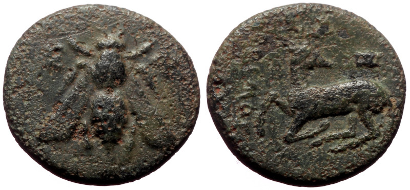 Ionia, Ephesos AE (Bronze,2.03g, 14mm), Uncertain magistrate Circa 4th Century B...