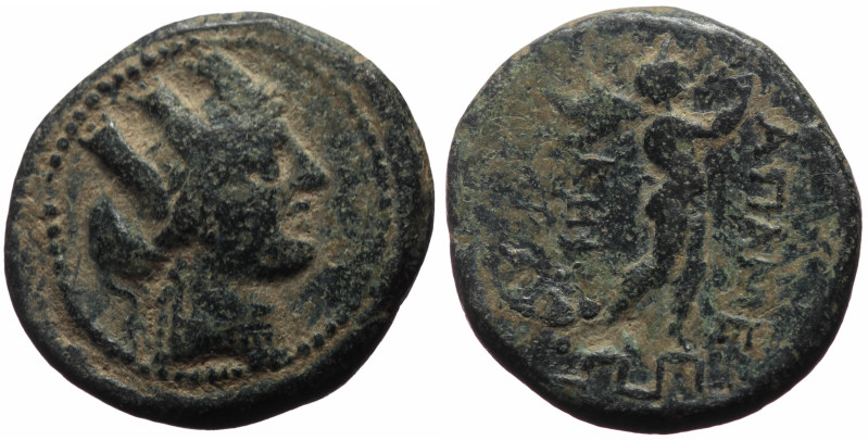 Phrygia, Apameia AE (Bronze, 5.28g, 19mm) ca 88-40 BC, unknown magistrate.
Obv: ...