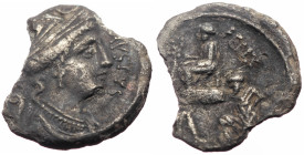 Faustus Cornelius Sulla, Denarius, Rome, 56 BC; AR (g 3,90; mm 19, h 5); Diademed and draped bust of Diana r.; above, crescent; behind, lituus; before...