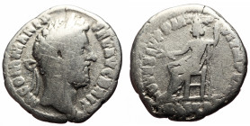 *Just 7 specimens recorded by acsearch, 24 specimens in Reka Devnia hoard*
Commodus (177-192) AR denarius (Silver, 2.98g, 18mm) Rome, 186-187
Obv: L...