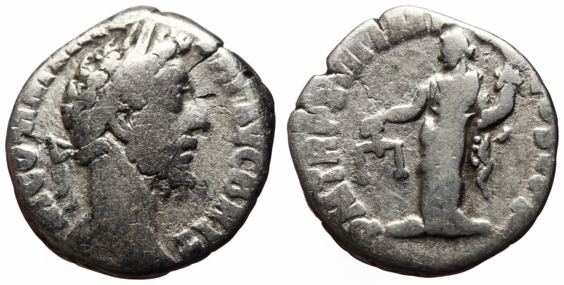 *Only 7 specimens recorded in Reka Devnia hoard*
Commodus (177-192) AR Denarius...