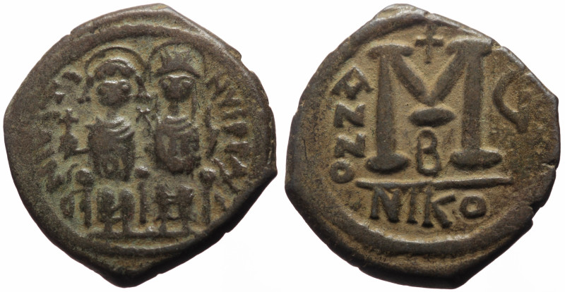 Justin II and Sophia (565-578) AE Follis (Bronze, 12.46g, 27mm) Nicomedia, Dated...