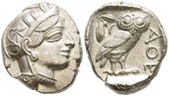 ATTICA, Atenas. Tetradracma. (Ar. 17,18g/26mm). 454-404 a.C. (SNG Copenhagen 31). Anv: Cabeza de Atenas con casco ático con cresta a derecha. Rev: Búh...