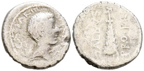 OCTAVIO. Denario. (Ar. 3,51g/18mm). 44-27 a.C. Ceca militar móvil. (Crawford 518/1; FFC 266). Anv: Cabeza de Octavio a derecha, alrededor leyenda: C C...