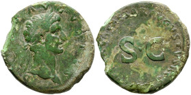 DIVO AUGUSTO. Sestercio. (Ae. 15,95g/33mm). 98 d.C. (Restitución de Nerva 96-98 d.C.). Roma. (RIC 136). Anv: Cabeza laureada de Augusto a derecha, alr...