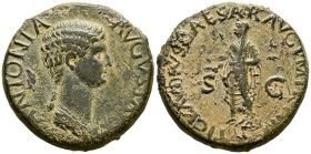 ANTONIA. As. (Ae. 15,34g/28mm). 41-42 d.C. Roma. (RIC 92). Anv: Busto drapeado con el pelo recogido a derecha de Antonia, alrededor leyenda: ANTONIA A...