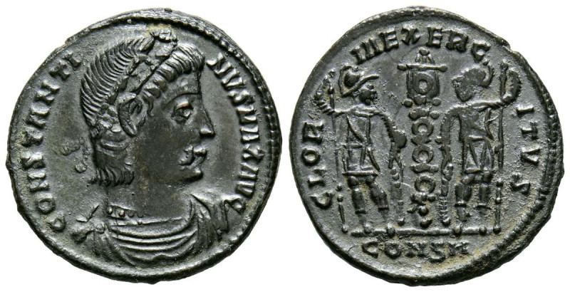 CONSTANTINO I. Follis. (Ae. 1,77g/17mm). 330-335 d.C. Constantinopla. (RIC 137)....