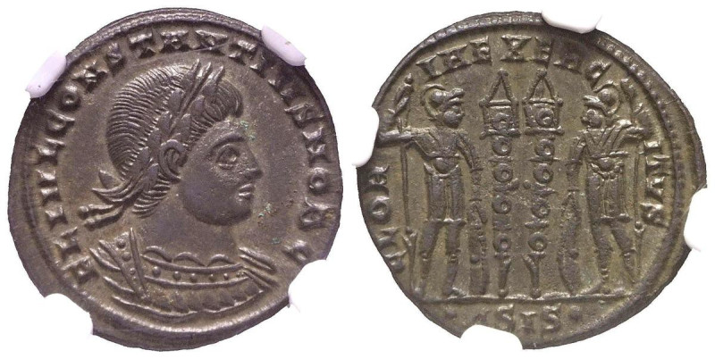 CONSTANTINO II. Follis. (Ae. 2,18g/17mm)*. 330-333 d.C. Siscia. (RIC 221). Anv: ...