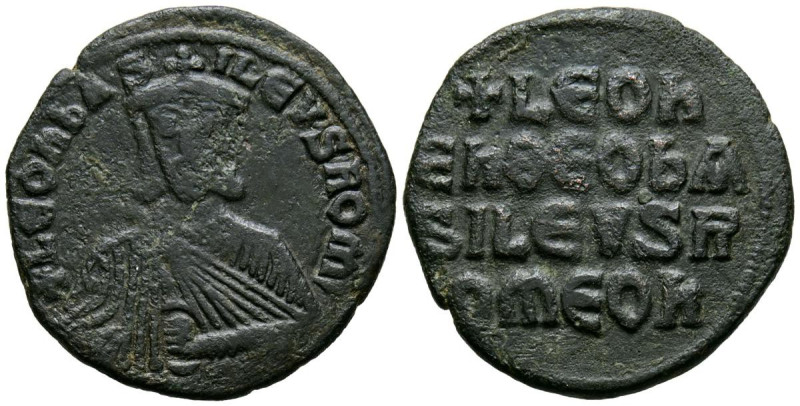 LEÓN VI. Follis. (Ae. 5,58g/25mm). 886-912 d.C. Constantinopla. (Seaby 1729). An...