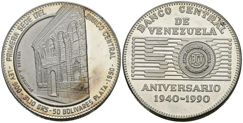 VENEZUELA. 50 Bolívares. (Ar. 31,14g/35mm). 1990. 50 Aniversario de la primera s...