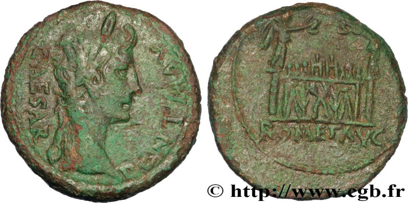 LUGDUNUM - LYON - AUGUSTUS
Type : As à l'autel de Lyon 
Date : c. 7-3 AC. 
Mint ...