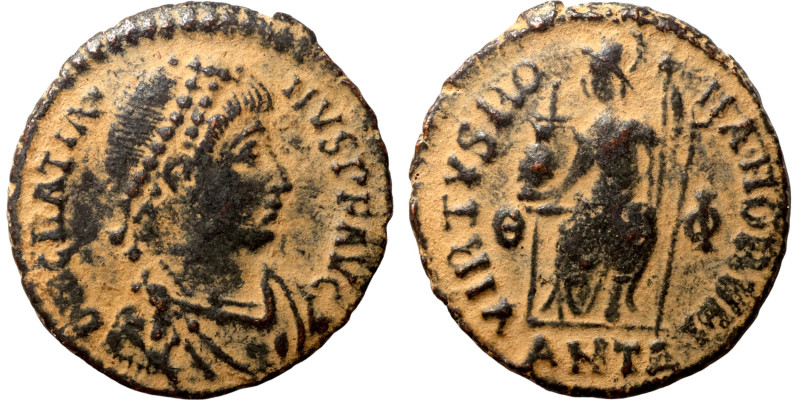 Gratian. (367-383 AD). Æ Follis. Antioch. Obv: D N GRATIANVS P F AVG. pearl-diad...