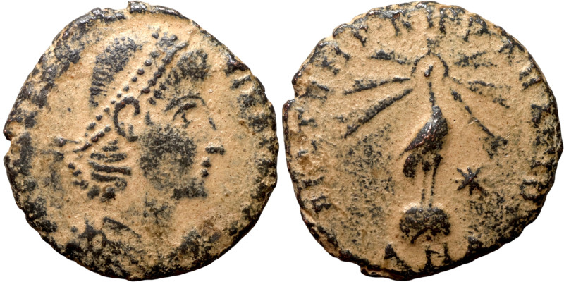 Constantinus II. 337-340 Follis

16mm 2,03g

Artifically sand patina