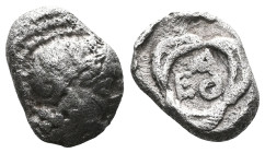 Greek CoinsAEOLIS. Elaia.(4th-3rd century BC).Obol.Obv : Helmeted head left.Rev : EΛΑ. Condition: VF.