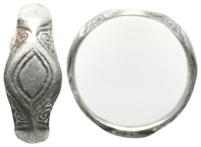 Byzantine Silver Ring , 7th - 13th century.

Weight: 4 gr
Diameter: 21,3 mm