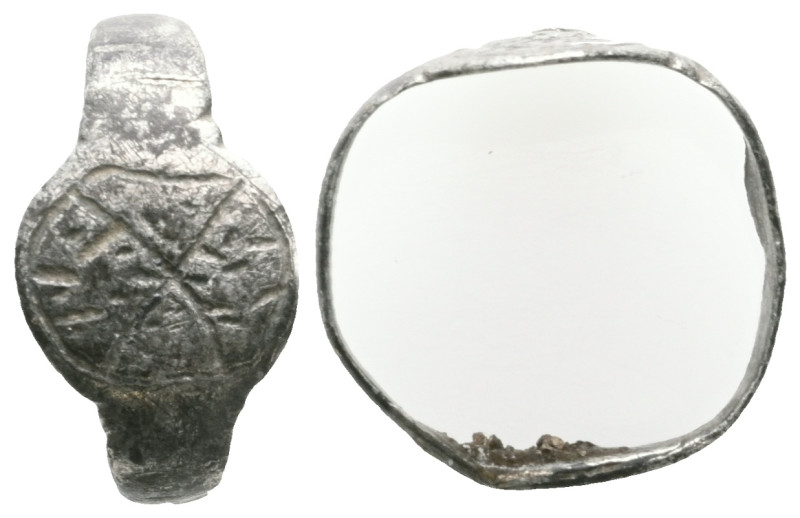 Byzantine Silver Ring , 7th - 13th century.

Weight: 1,8 gr
Diameter: 18 mm