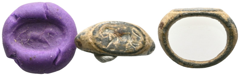 ANCIENT ROMAN BRONZE RING.(3rd–4th centuries).Ae

Weight: 5 gr
Diameter: 23,4...