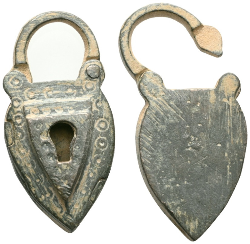 ANCIENT ROMAN BRONZE LOCK .(1st-2nd century).Ae.

Weight: 30 gr
Diameter:55 m...