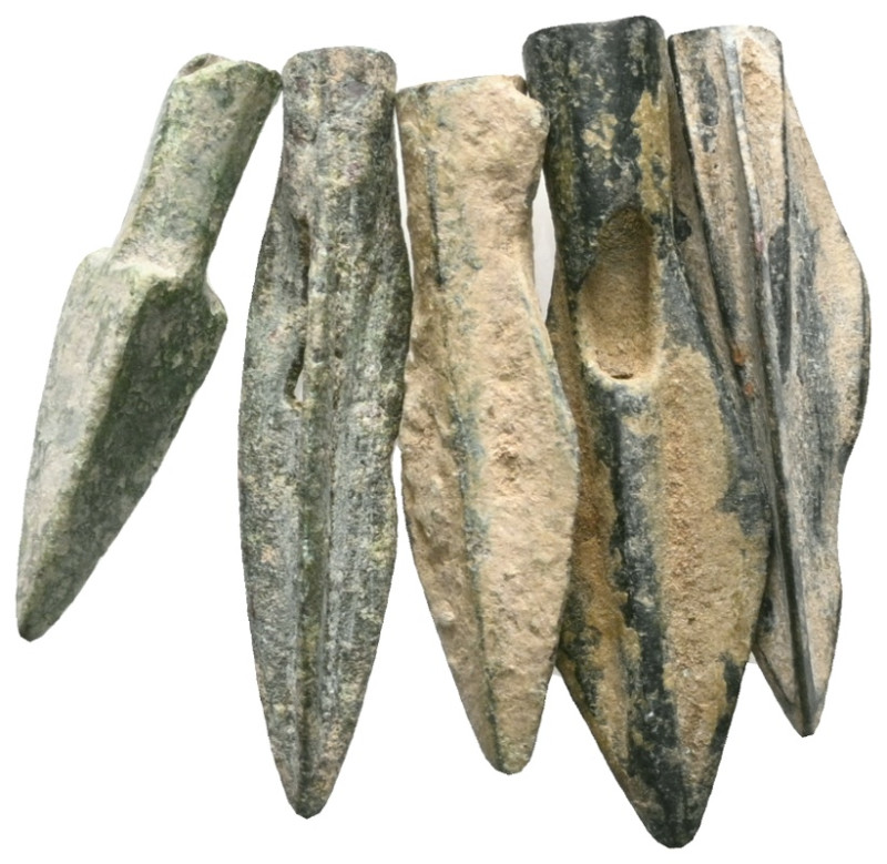 ANCIENT ROMAN BRONZE ARROW HEADS.(Circa 2 th Century). Ae.

Weight: lot 
Diam...