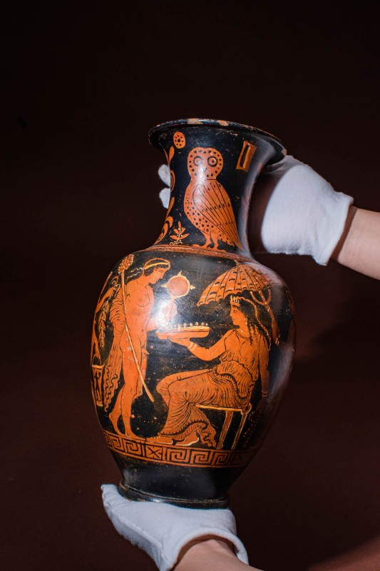 RARE APULIAN RED FIGURE OLPE BY THE PAINTER OF BARI 12061

Ca. 400 - 300 BC A ...