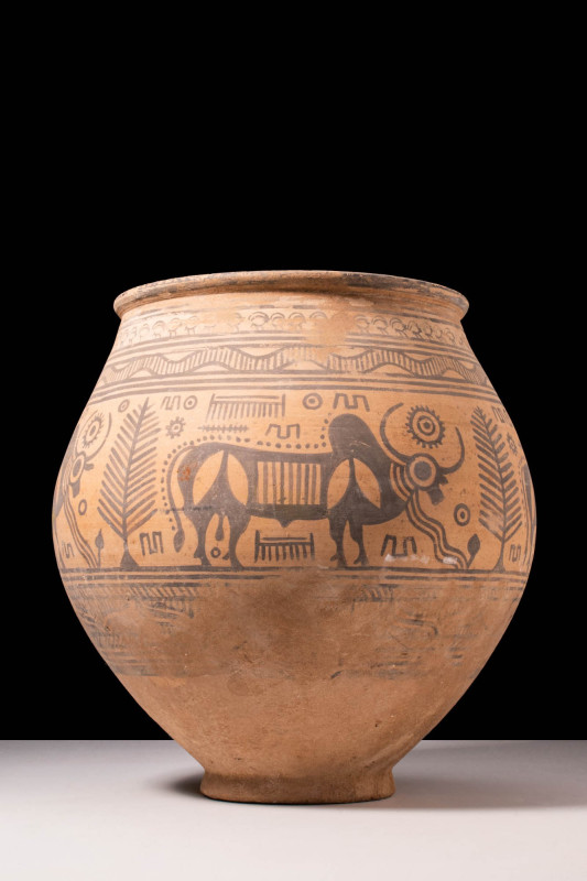 MASSIVE INDUS VALLEY JAR WITH ZEBU BULL

 Ca. 3000 - 2000 BC An Indus Valley w...