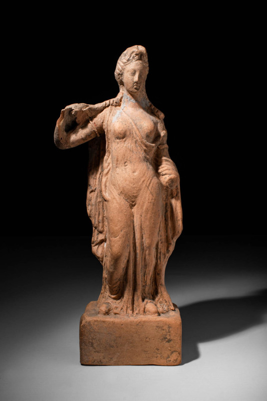 GREEK TERRACOTTA STATUETTE OF APHRODITE

 Ca. 400 - 300 BC A Greek mould-made ...