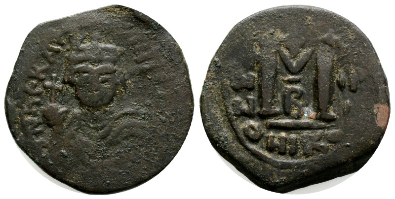 Byzantine Coins AE Bronze. 10,5 g. 28,1 mm.