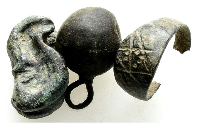 Ancient bronze figure, 3 pieces