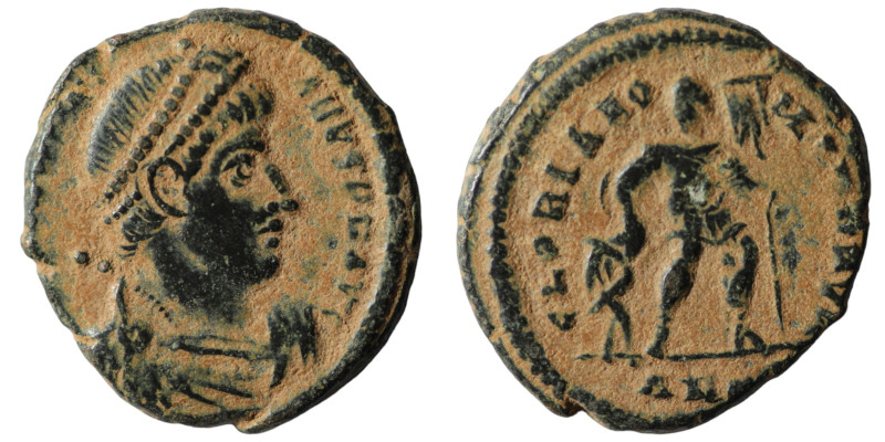 Valens. (364-378 AD). Æ Follis. Antioch. 18mm, 3,30g