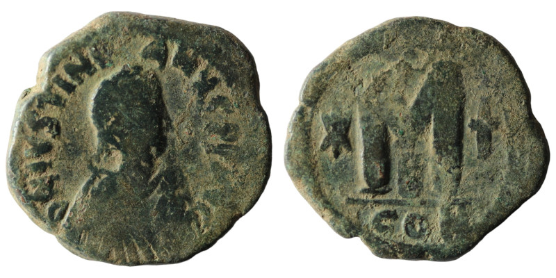 Justinian I. (527-565 AD) Æ Follis. Constantinople. Obv: D N IVSTINIANVS PP AVI....