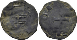 ALFONSO VII (1135-1147). Toledo. Dinero. Vellón. Leyenda: T…L…y…A…OR