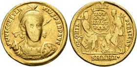 Constantius II, 337-361. Solidus (Gold, 20 mm, 4.23 g, 5 h), Antiochia, November 355-November 361. FL IVL CONSTAN-TIVS PERP AVG Helmeted, pearl-diadem...