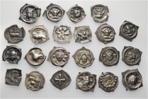 A lot containing 22 silver coins. All: Swiss bracteates. Very fine to good very fine. LOT SOLD AS IS, NO RETURNS. 22 coins in lot.


From the colle...
