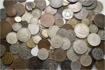 A lot containing 146 silver, bronze and copper nickel coins. All: South American. Very fine to extremely fine. LOT SOLD AS IS, NO RETURNS. 146 coins i...