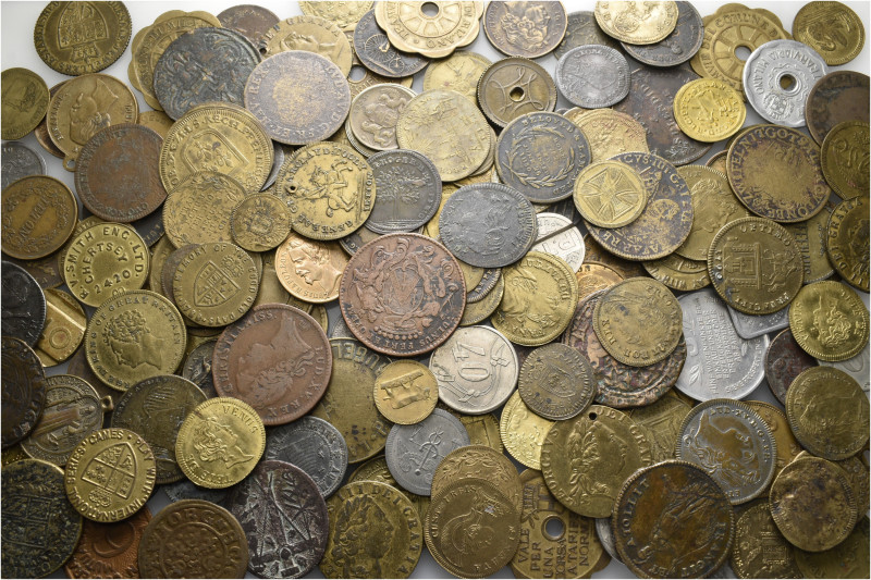 A lot containing 173 silver, bronze, copper nickel and aluminium coins. All: Wor...