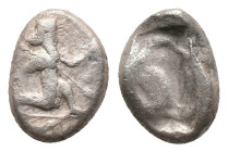 ACHAEMENID EMPIRE. Time of Darius I to Xerxes II, Siglos. (485-420 BC). Sardes.
Obv: Persian king in kneeling-running stance right, holding spear and...