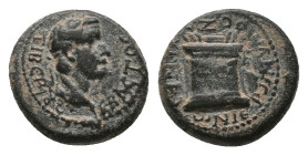 IONIA. Smyrna. Tiberius (14-37). AE. Bronze
Obv : TIBЄPIO CЄBACTOC. Laureate head right.
Rev : ZMVPNAIωN IЄPωVMOC (sic). Garlanded altar.
RPC I 247...