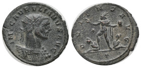 AURELIAN. Rome. Antoninianus. (270-275 AD). Billon Obv : IMP AVRELIANVS AVG, radiate and cuirassed bust to right Rev : ORIENS AVG, Sol standing to lef...