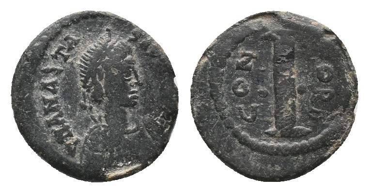 ANASTASIUS I (491-518AD). Constantinople. Decanummium. Condition : Very fine.
W...