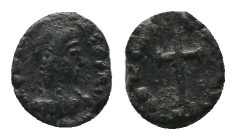 Byzantine Uncertain. Decanummium. Condition : Very fine. Weight : 0.84 gr
Diameter : 11.14 mm