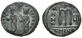 PHOCAS and LEONTIA. (602-610 AD). AE. Follis Antioch Condition : Very fine. Weight : 10.36 gr Diameter : 24.16 mm